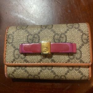 Gucci Beige and Pink Wallet with Gold Accent